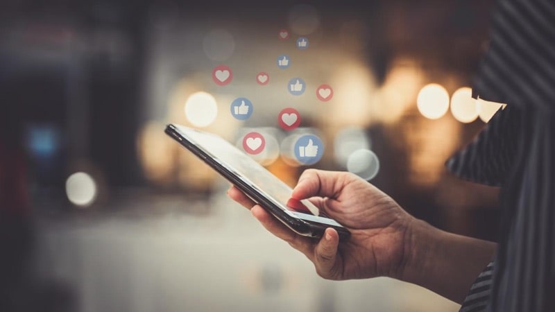 Measuring Social Media